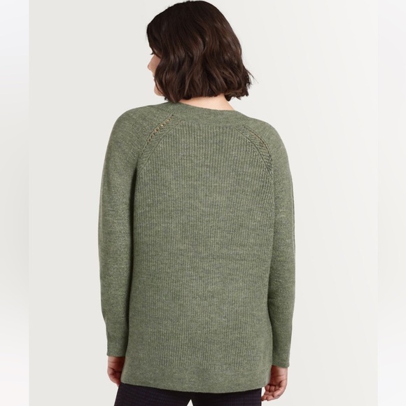 VGUC 2X Reitmans Sage Green Knitted V-Neck Pullover - Picture 2 of 9